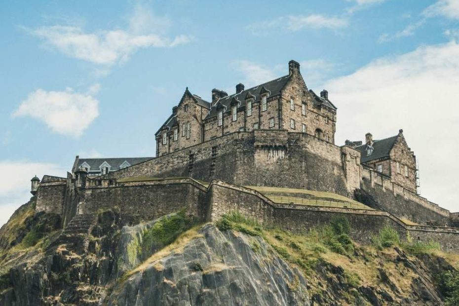 Edinburgh_castle_2